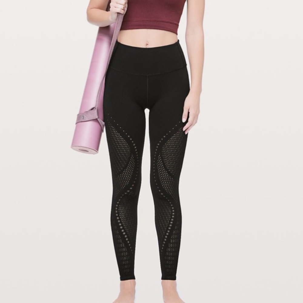 Lululemon reveal tight